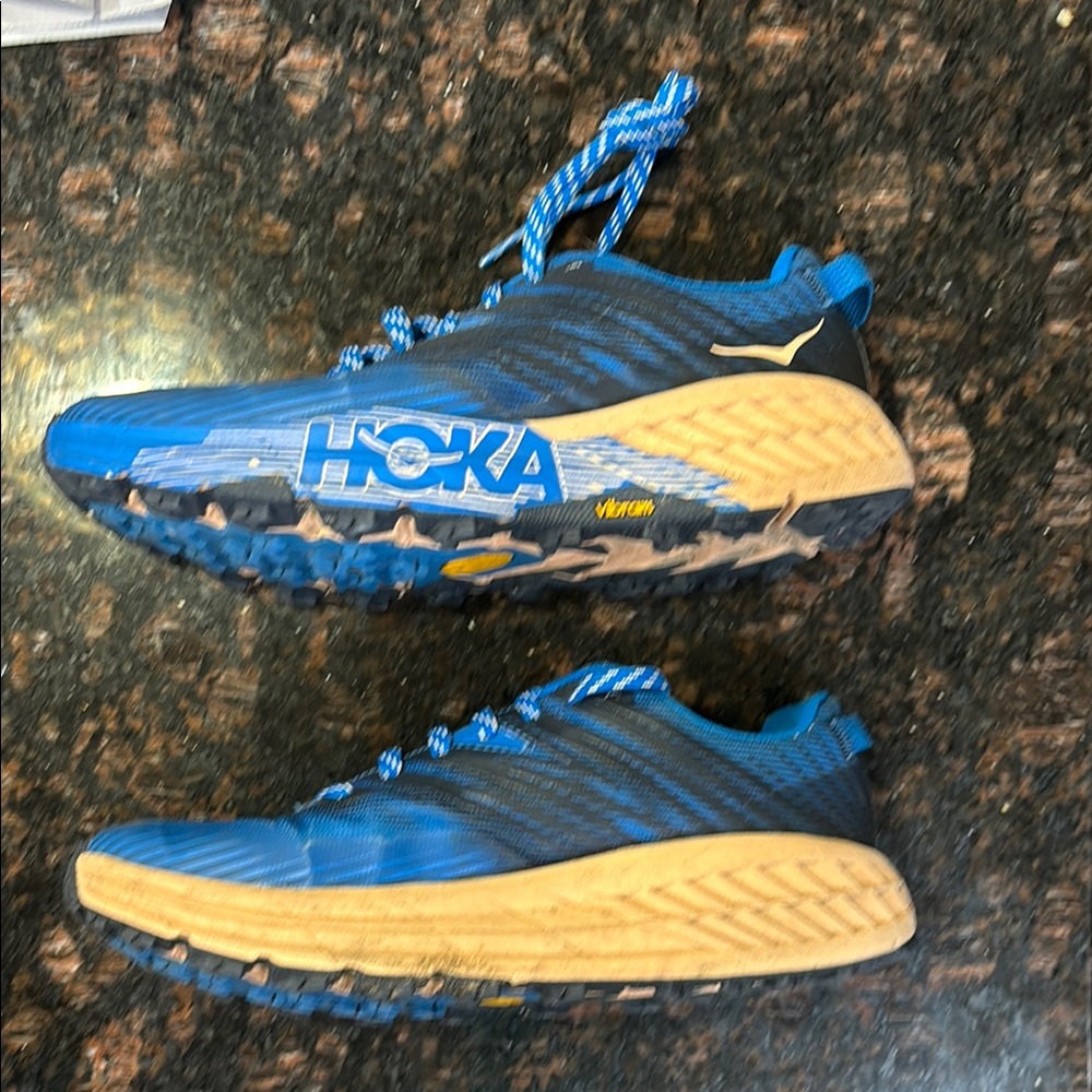 Hoka womens Blue and Black speedgoat 4